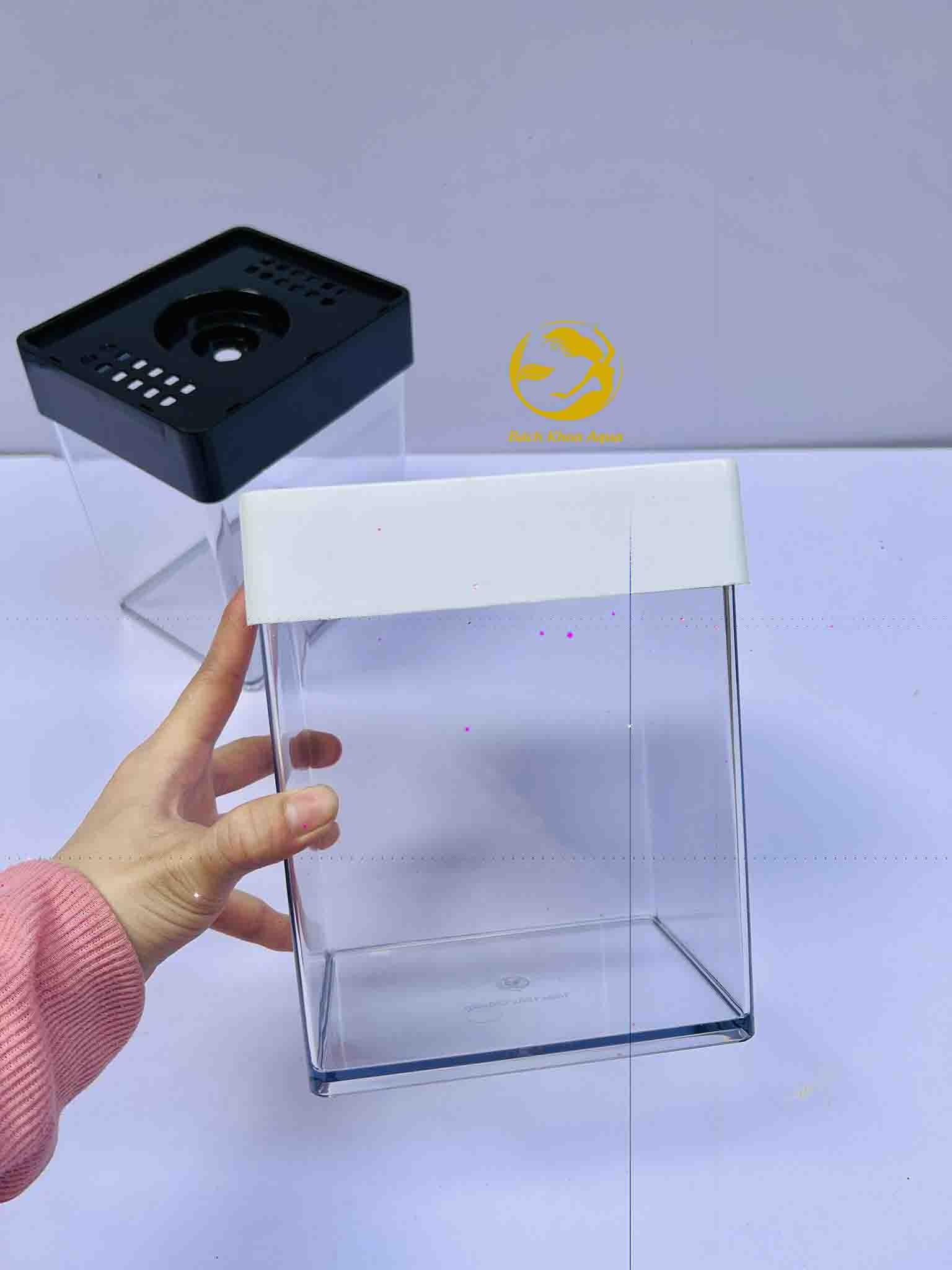 Bể cá nhựa chất liệu Acrylic trong suốt